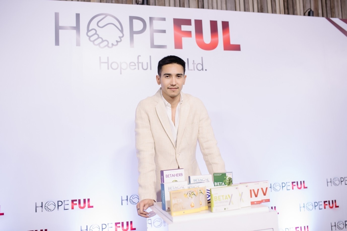 โฮปฟูล ทุ่มงบ 50 ล้านบาท รุกตลาดคนรักสุขภาพ คว้า “ก็อต จิรายุ” ขึ้นแท่นพรีเซนเตอร์
