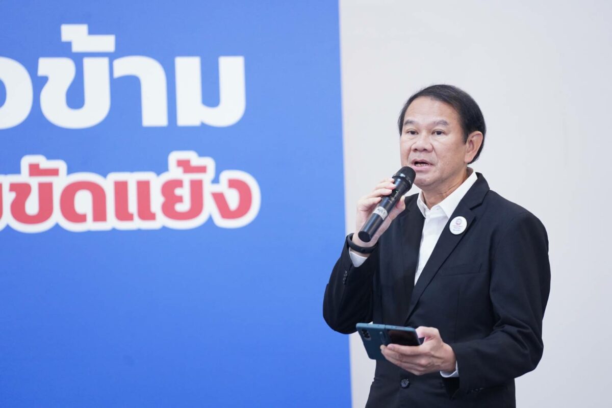 คณิศ แสงสุพรรณ