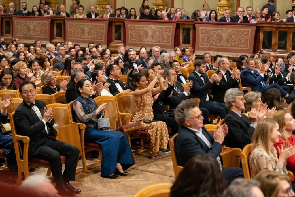 เจ้าฟ้าสิริวัณณวรีฯ ทรงนำวงดุริยางค์ RBSO ในพระอุปถัมภ์ ออกแสดงเพลงพระนิพนธ์