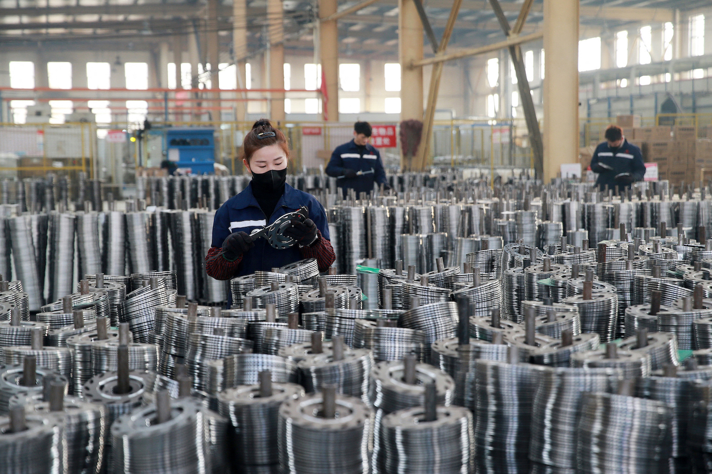 PMI ภาคการผลิตจีนหดตัวลงที่ 49.2 การค้าโลกมีแนวโน้มซึมต่อหลายเดือน
