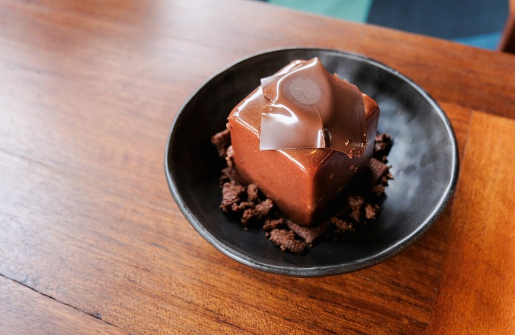 จิม ทอมป์สัน เปิด “JIM'S TERRACE”