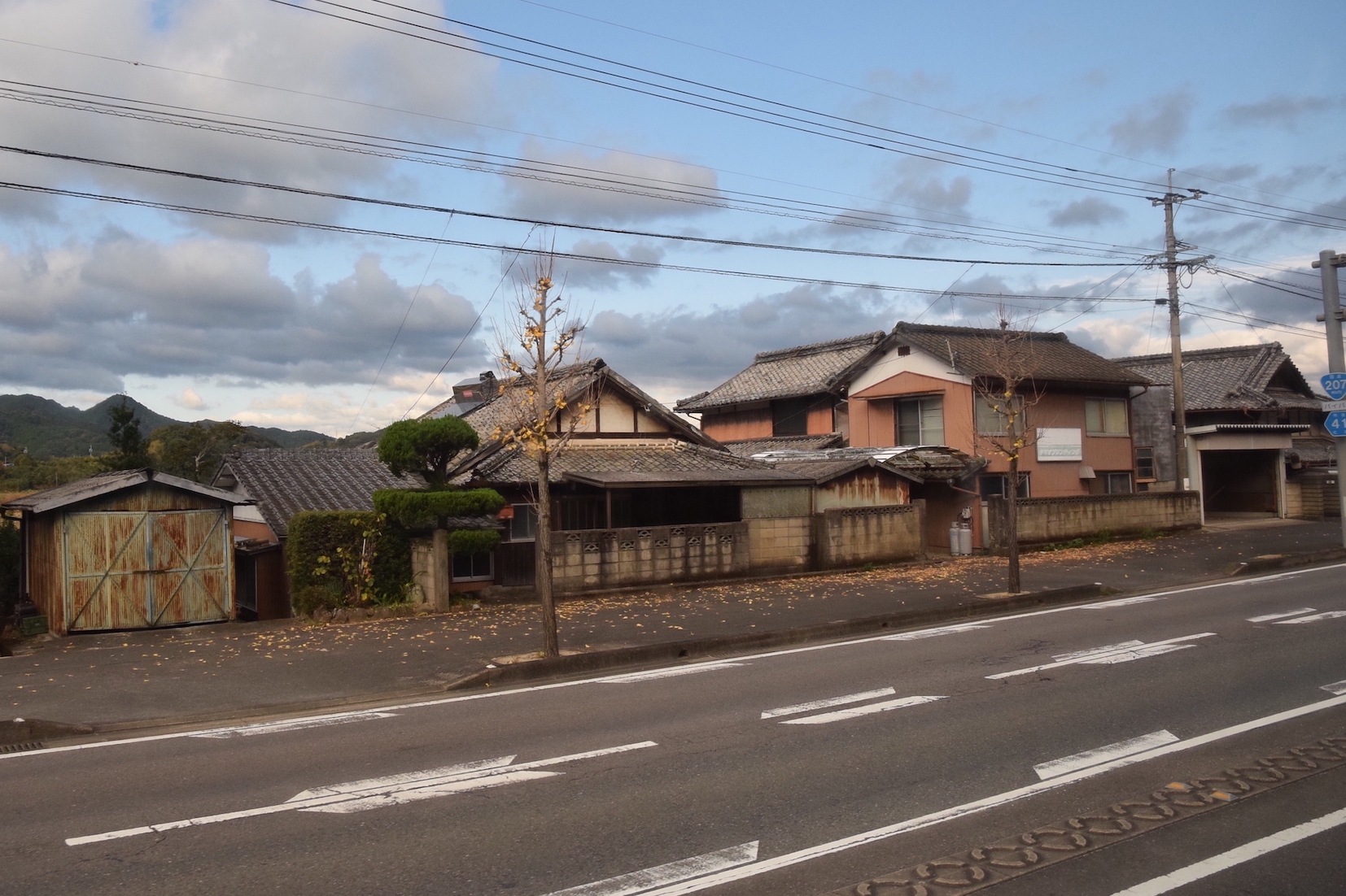 บ้านร้าง บ้านเก่า ในญี่ปุ่น
