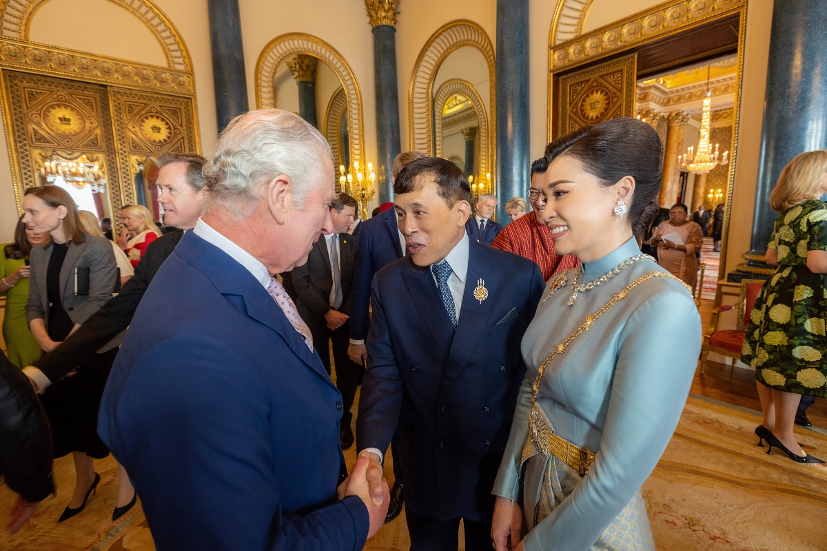 ในหลวง พระราชินี ทรงร่วมงานพระราชทานเลี้ยงรับรองพระประมุข ในพระราชพิธีบรมราชาภิเษก พระเจ้าชาร์ลส์ที่ 3