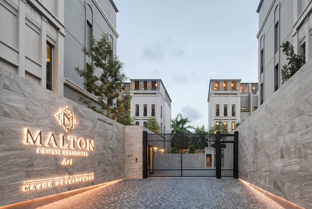 MAJOR - Malton private residence