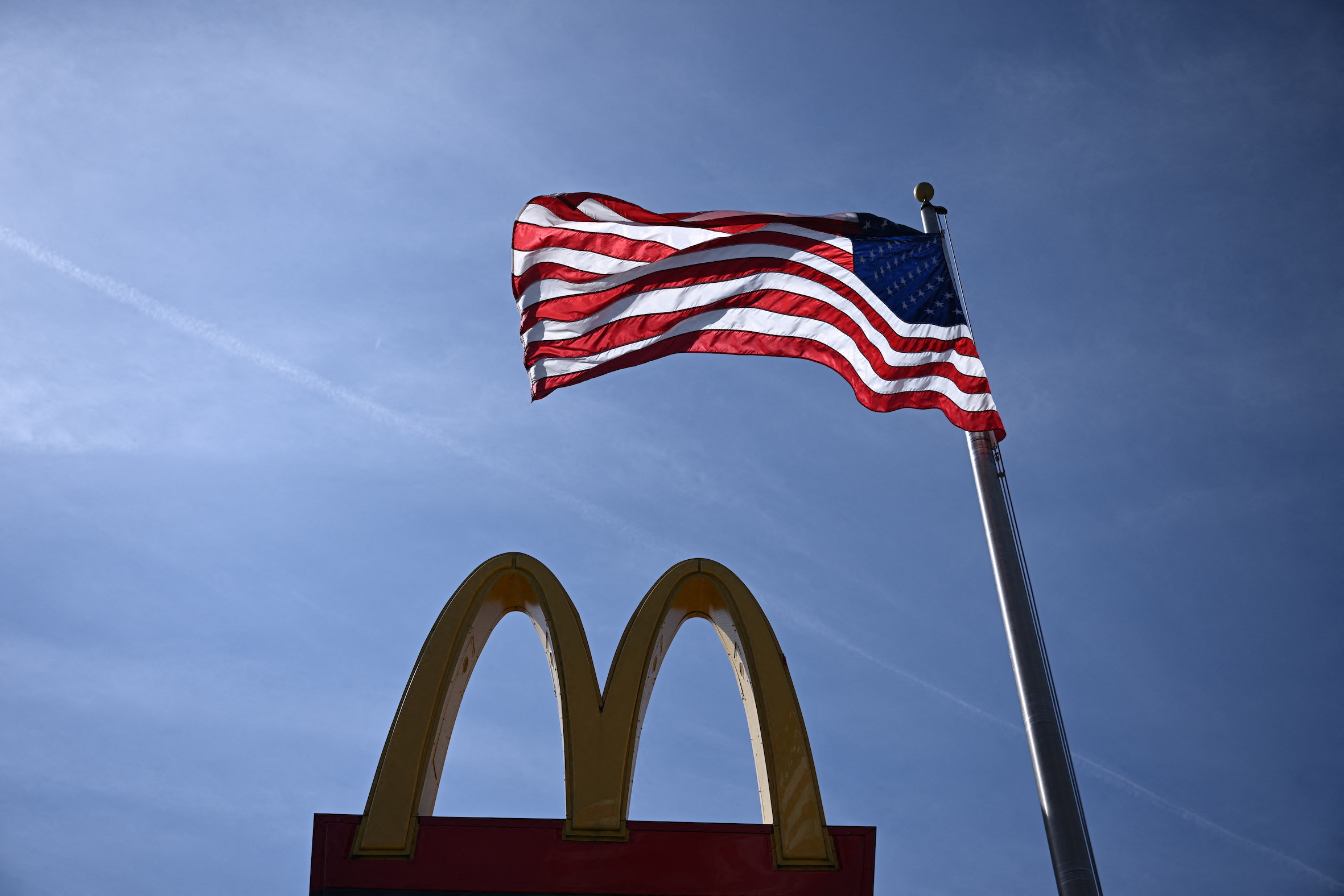 ลูกค้า McDonald’s สั่งเฟรนช์ฟรายคู่กับเบอร์เกอร์น้อยลง เพราะกังวลเศรษฐกิจแย่