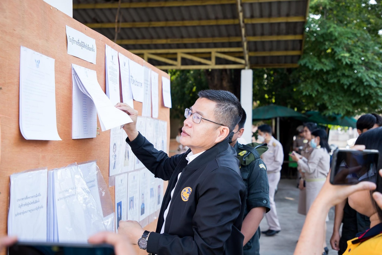 สุโขทัย เลือกตั้ง 2566 ผู้ว่าฯตรวจหน่วย คาดประชาชนใช้สิทธิ 85%