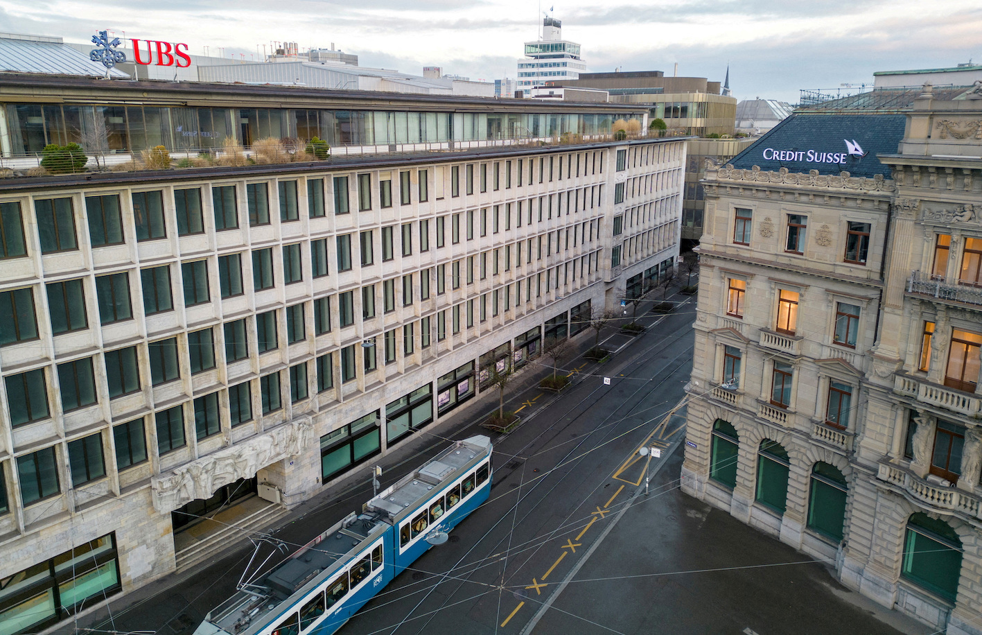 UBS ประกาศ ซีอีโอ Credit Suisse จะยังเป็นผู้บริหารระดับสูงของบริษัทที่ควบรวมกัน