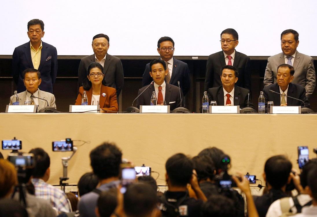 เลือกตั้ง 2566 : พิธานำตั้งรัฐบาล 8 พรรค มั่นใจ “ผ่าน” ด่านโหวตนายกฯ แก้ ม. 112 “ต้องจบในเอ็มโอยู”
