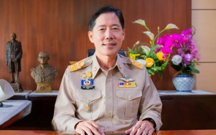 นายแพทย์ธเรศ กรัษนัยรวิวงค์ นายแพทย์ธเรศ กรัษนัยรวิวงค์