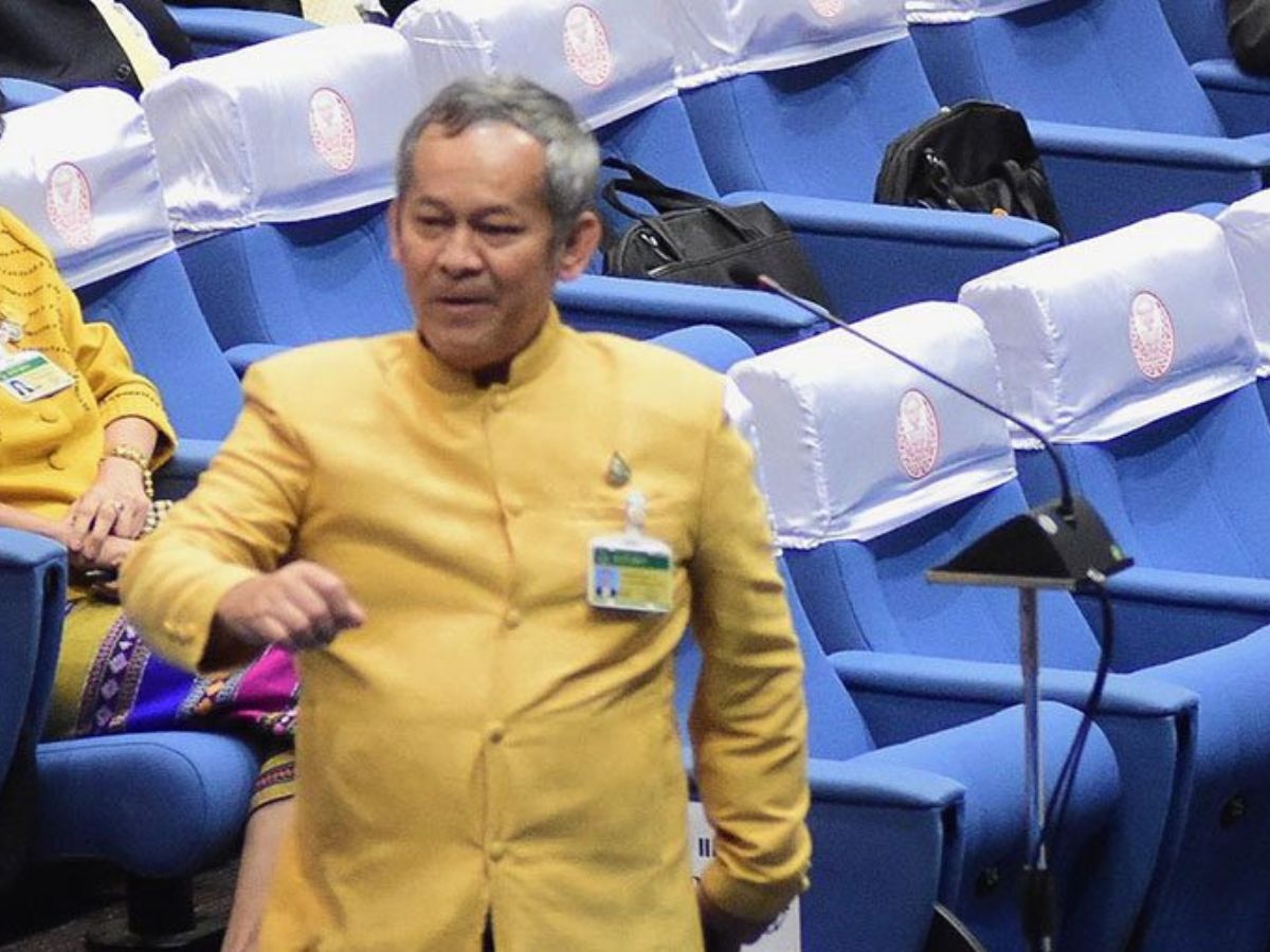 เปิดประวัติกิตติศักดิ์ รัตนวราหะ ส.ว.คนดังของทุกแพลตฟอร์ม