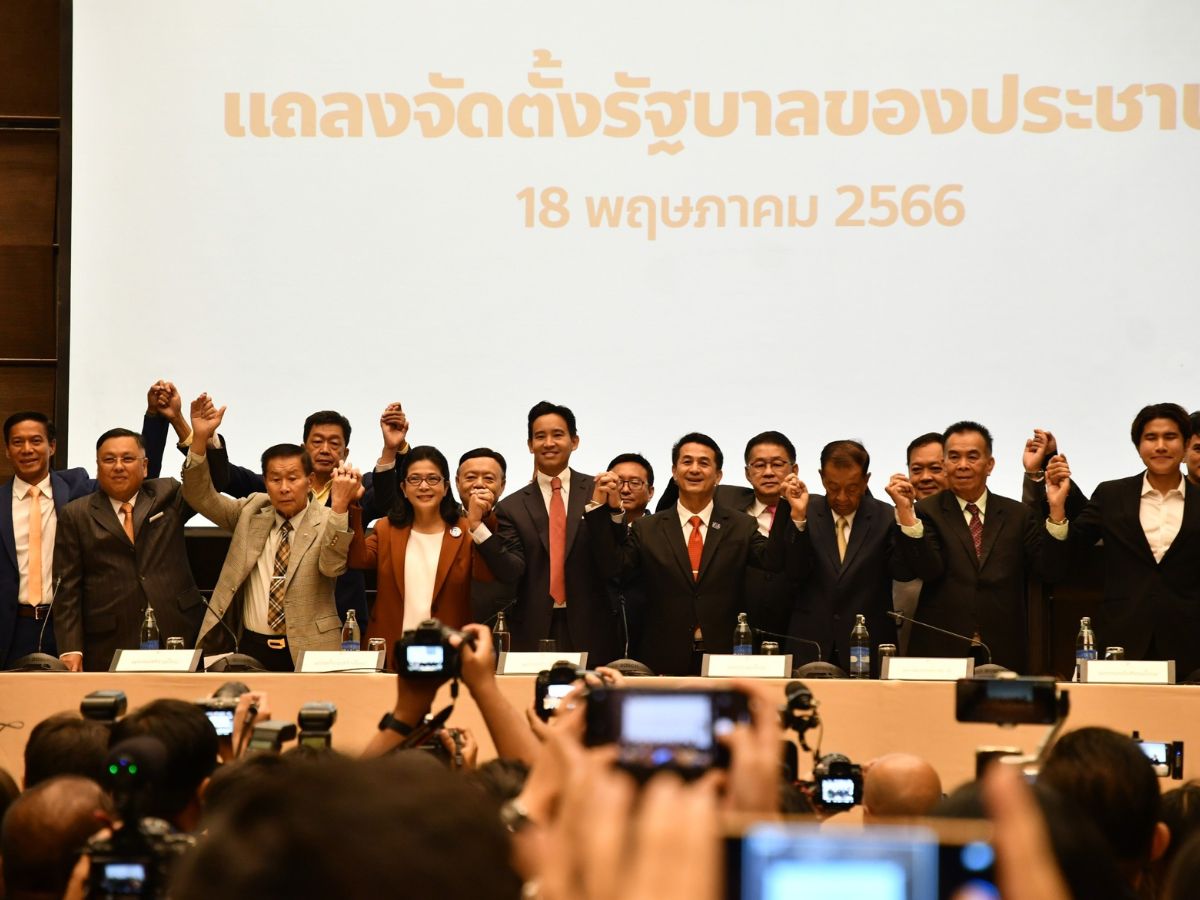 ก้าวไกล ในกับดัก เพื่อไทย เกมชิงประธานสภา-รัฐมนตรี