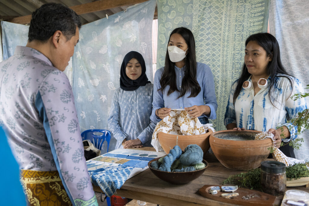 ปลัดมหาดไทยนำผู้ประสานงาน UN เยี่ยมชมกลุ่ม