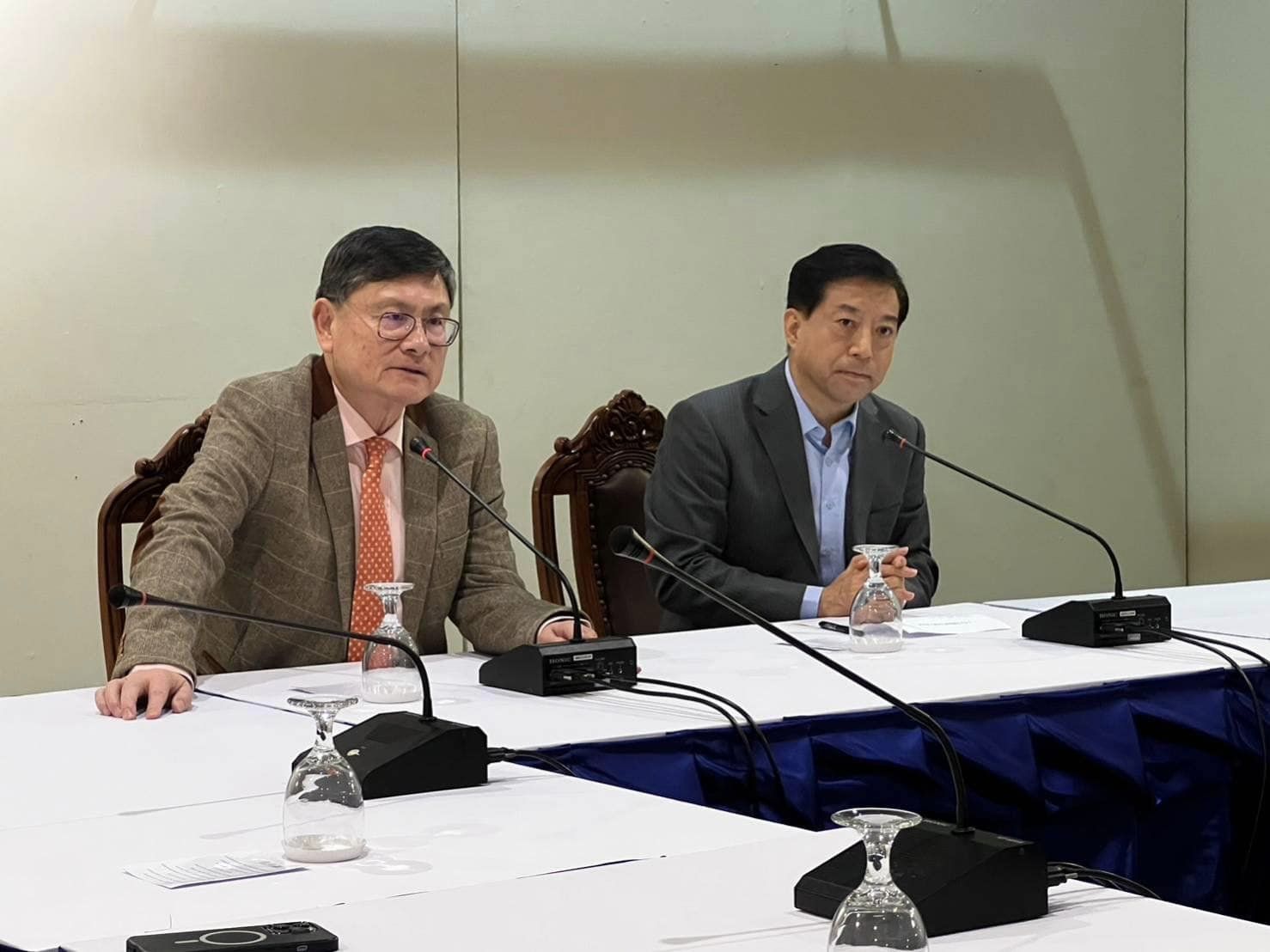 เอนกหารือเอกอัครราชทูตจีน เรื่องวิทยาศาสตร์ และการจัดตั้งศูนย์ไทยจีน