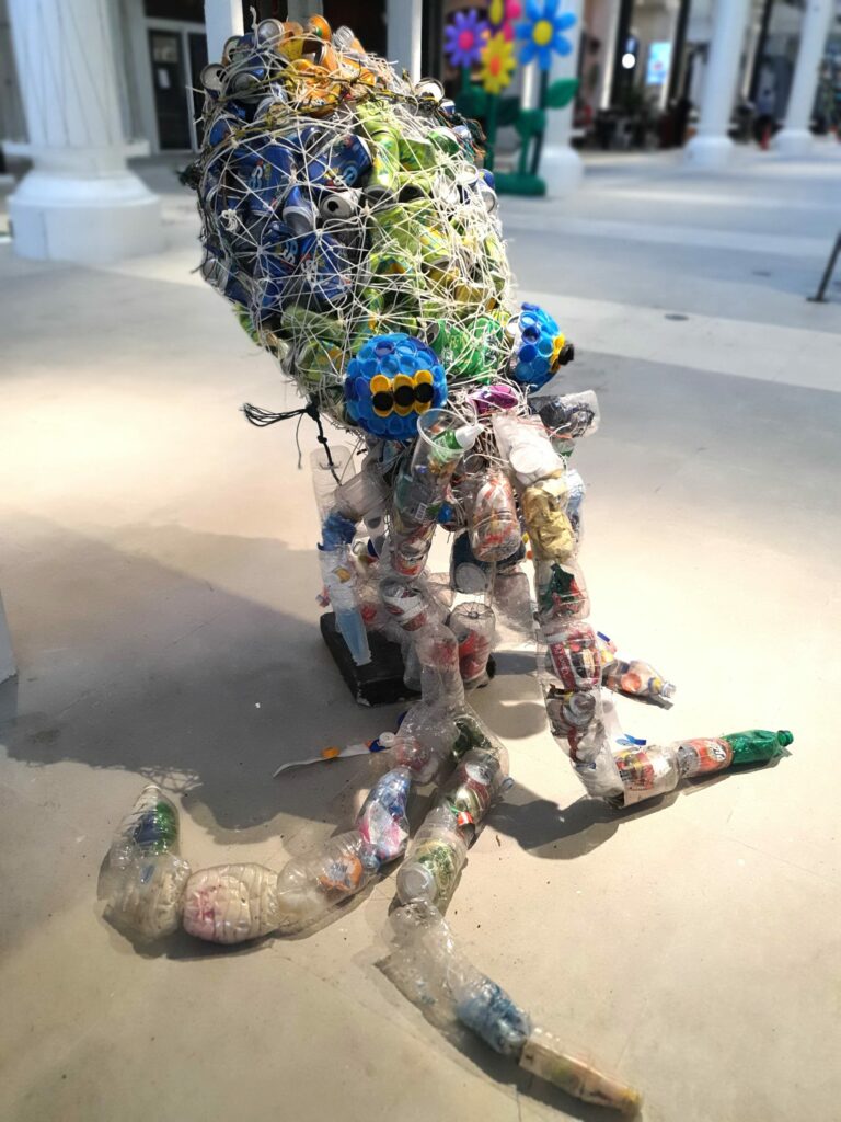 จังซีลอน ชวนชมนิทรรศการศิลปะจากขยะ