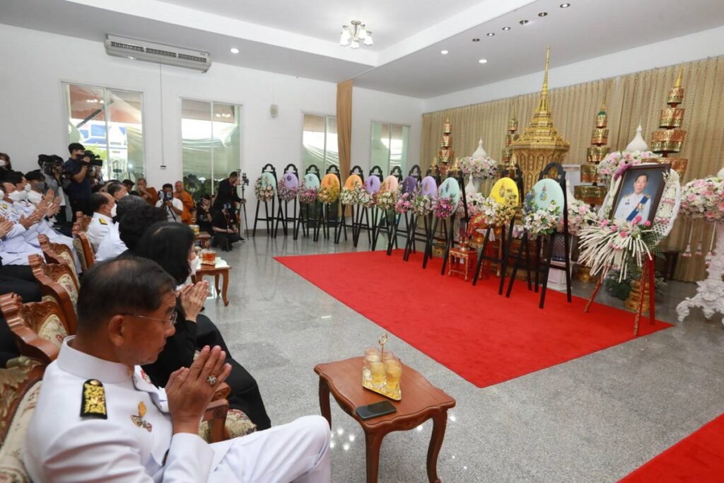 พระราชทานน้ำหลวงอาบศพ สวดพระอภิธรรม "ณรงค์ศักดิ์ โอสถธนากร"