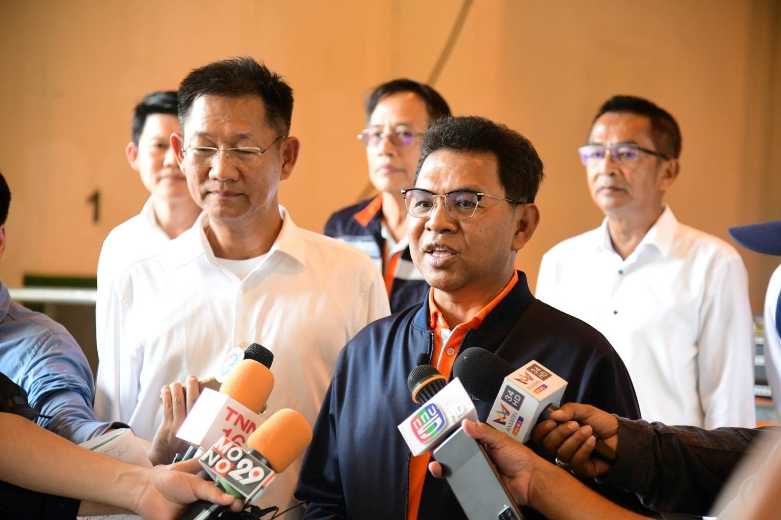 ผู้ว่าการ MEA ลงพื้นที่ตรวจสอบระบบไฟฟ้าสถานีสูบน้ำพระโขนง ร่วมกับ กทม. ดูแลระบบระบายน้ำช่วงฤดูฝน