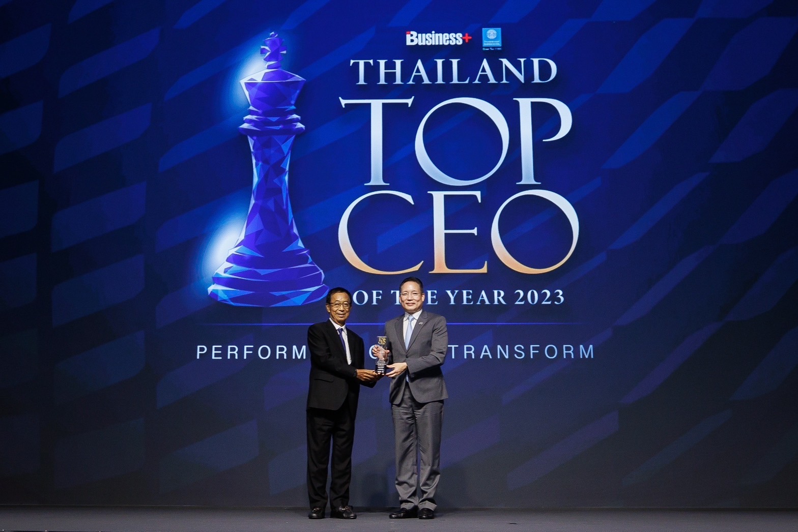 “ผยง ศรีวณิช”คว้ารางวัลสุดยอดผู้นำองค์กรแห่งปี