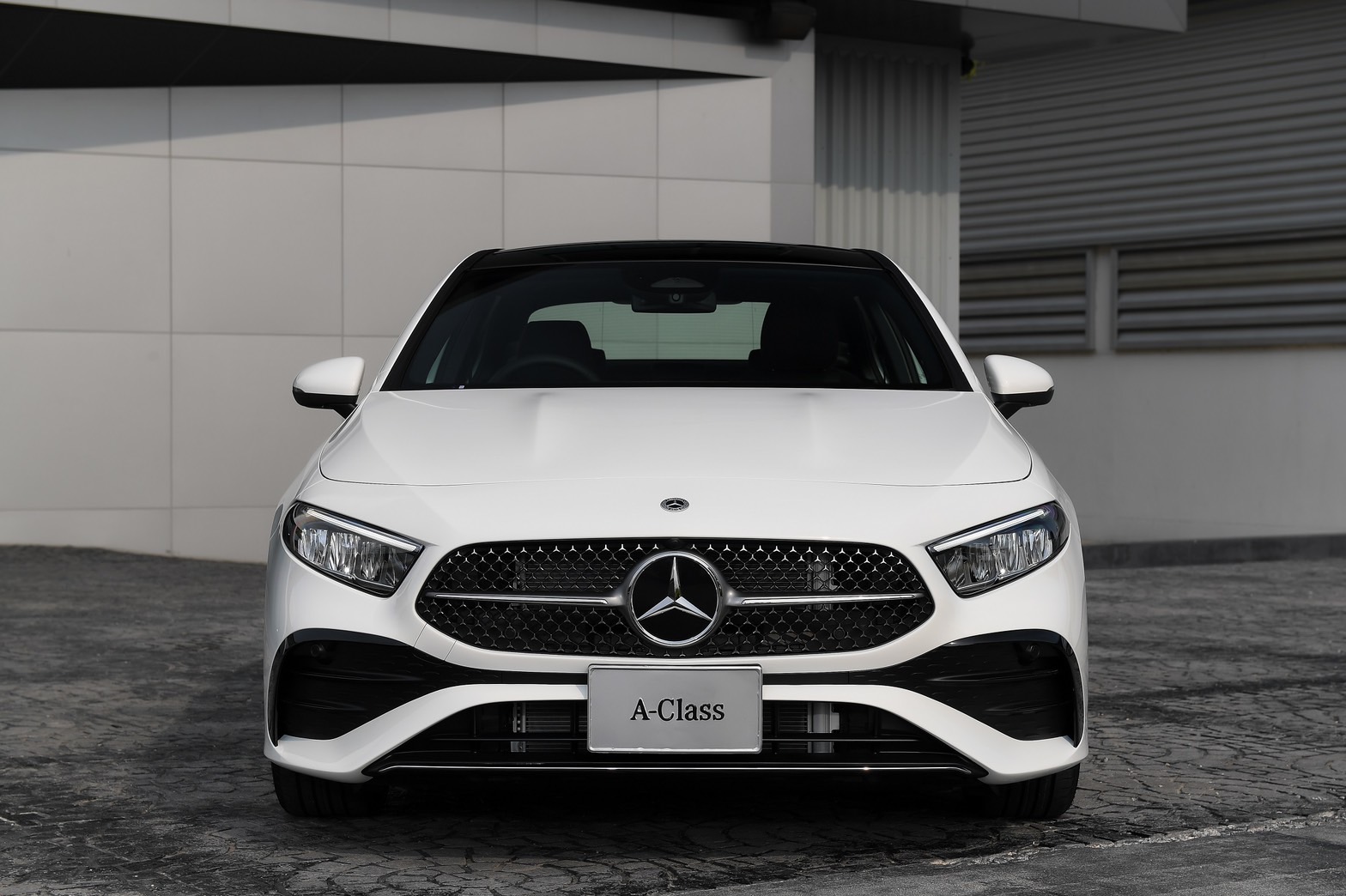 เบนซ์ เปิดราคา A-Class รุ่นประกอบไทยขาย 2.32 ล้านบาท