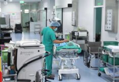 17 รพ.เอกชน ร่วมเป็นสถานพยาบาลรองรับการส่งต่อรักษา “ผู้ป่วยสิทธิบัตรทอง” พื้นที่ กทม.