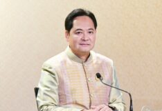 นายอนุชา บูรพชัยศรี