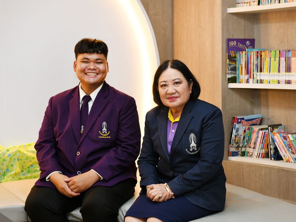 มูลนิธิวิชัย ศรีวัฒนประภา ส่งนักเรียนทุนจบสาขาสร้างเครื่องดนตรีไทยคนแรกของประเทศ