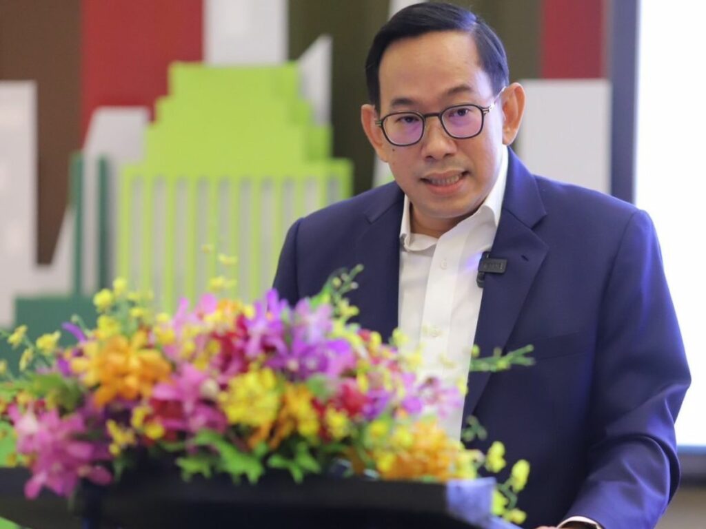 นายวัฒนพงษ์ คุโรวาท