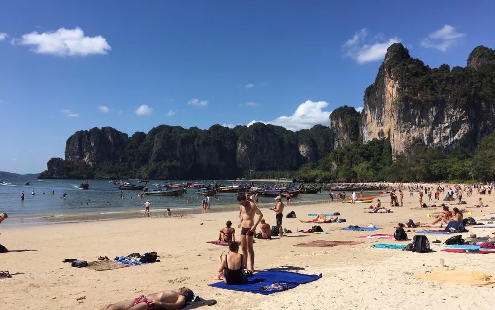 “กระบี่” คึกคัก ครึ่งปีแรกแห่เที่ยว 1.2 ล้านคน เร่งเจาะกลุ่มเป้าหมายใหม่