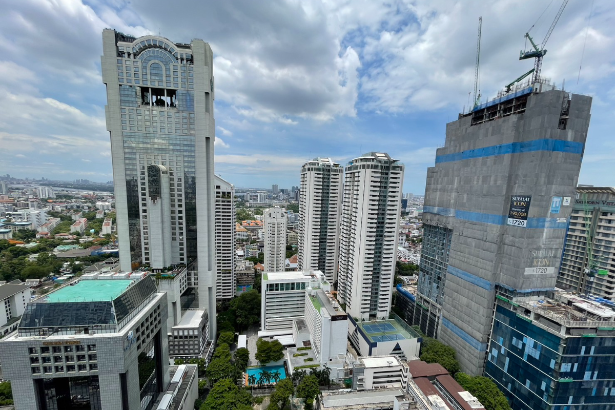การเมืองทุบอสังหาฯ ทรุด LWS ลดคาดการณ์ครึ่งปีหลัง โตต่ำเหลือ 5%