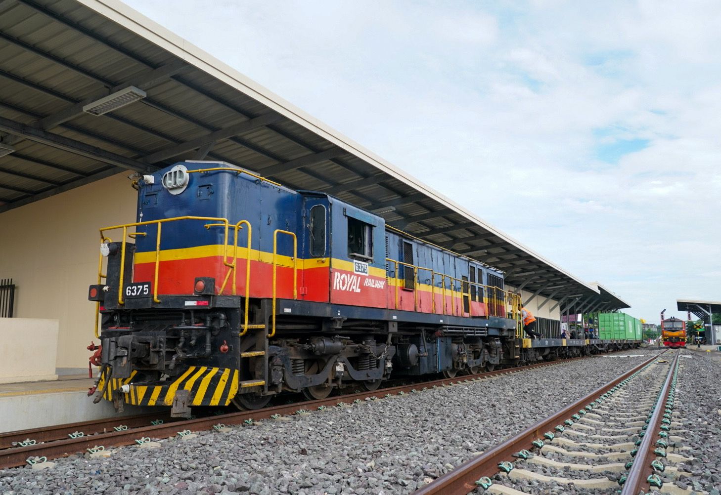 ปตท.-GML เปิดตัวรถไฟขนส่งสินค้าขบวนปฐมฤกษ์ ไทย-กัมพูชา