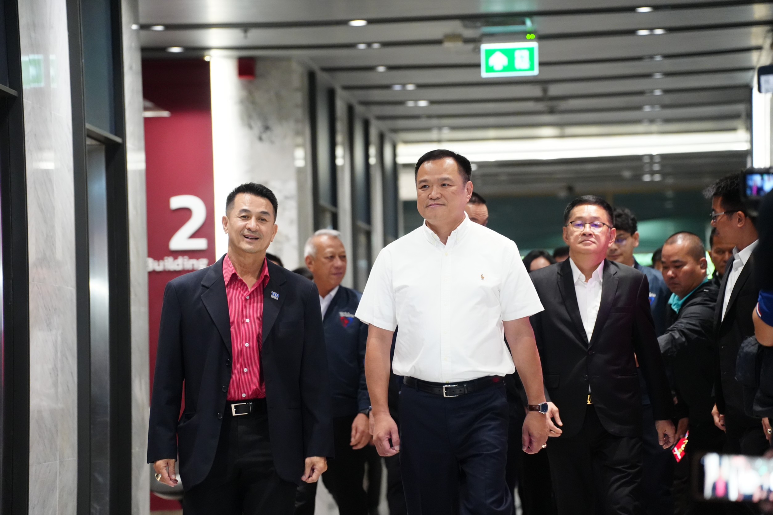 ภูมิใจไทย ยืนยัน หลังเจรจารัฐบาลเพื่อไทย  ไม่ร่วมงานก้าวไกล