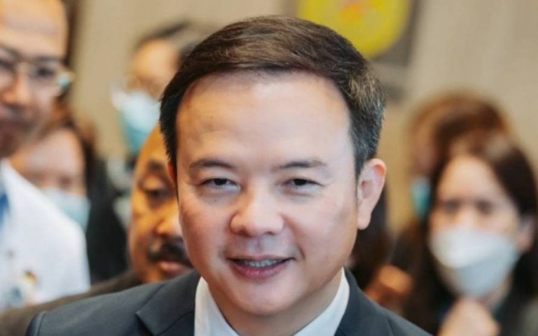 เภสัชกรวีระชัย นลวชัย