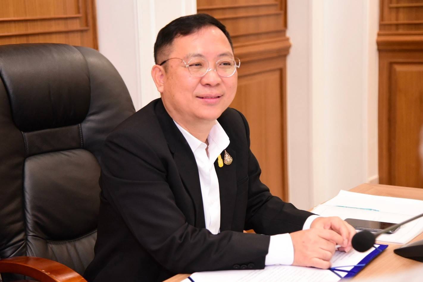 นายสัตวแพทย์สมชวน รัตนมังคลานนท์