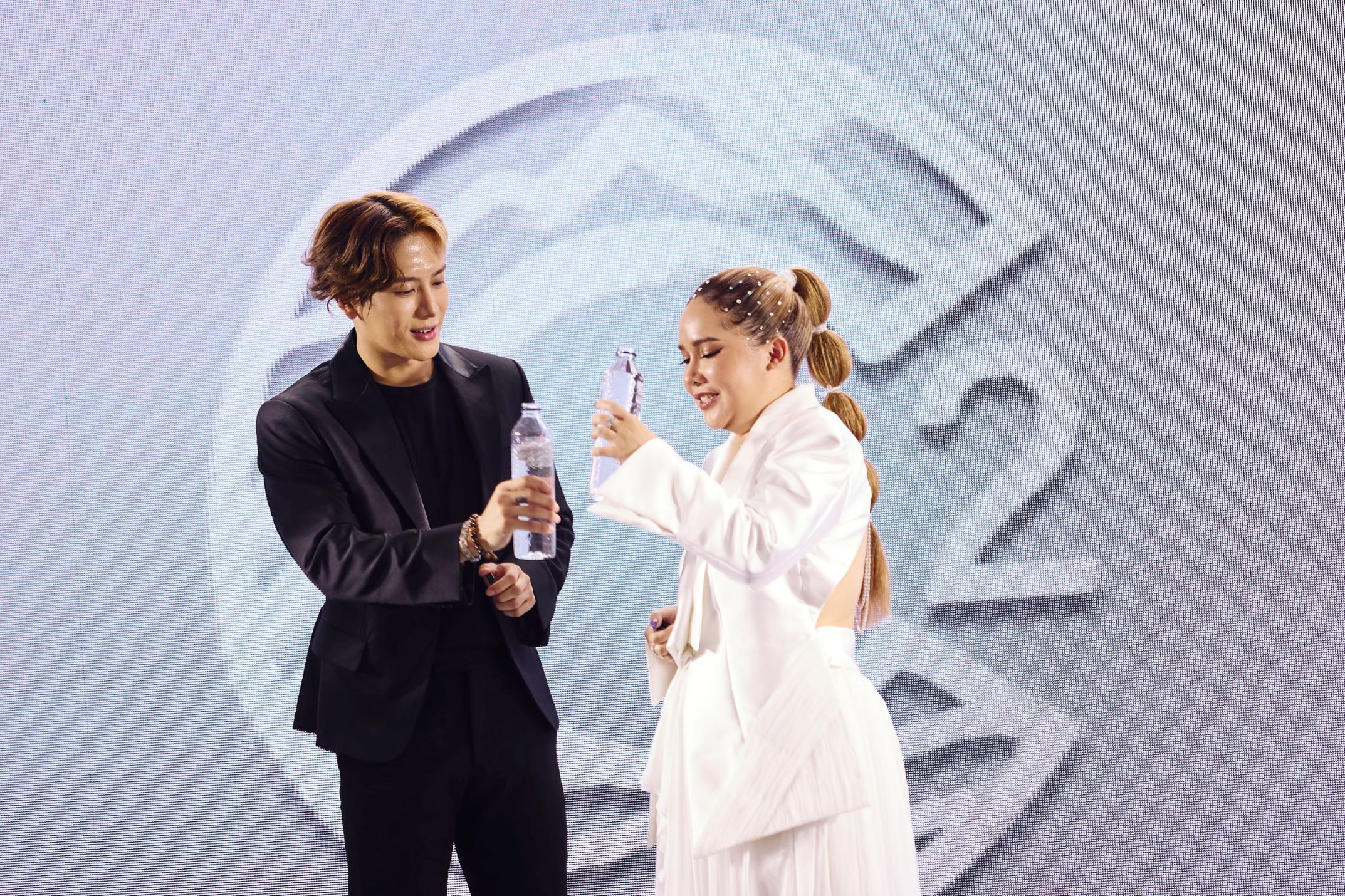 แจ็คสัน หวัง แบรนด์แอมบาสเดอร์ C2