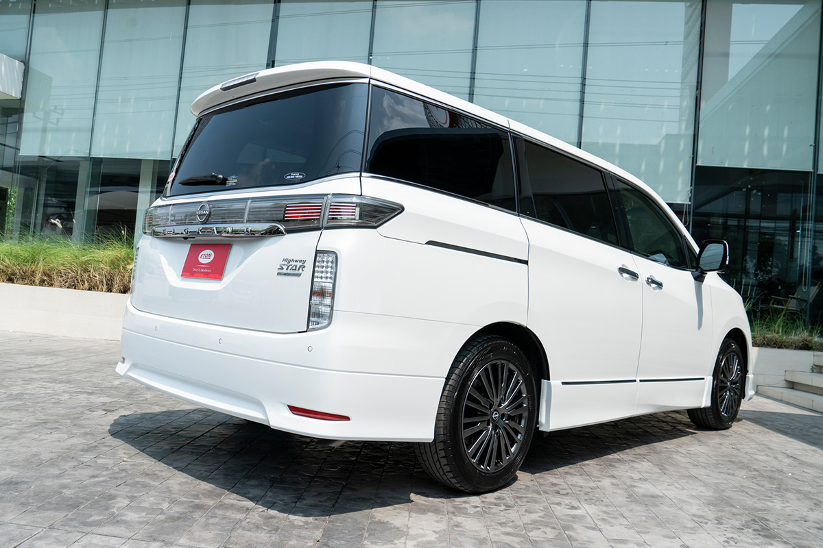 Nissan Elgrand Highway