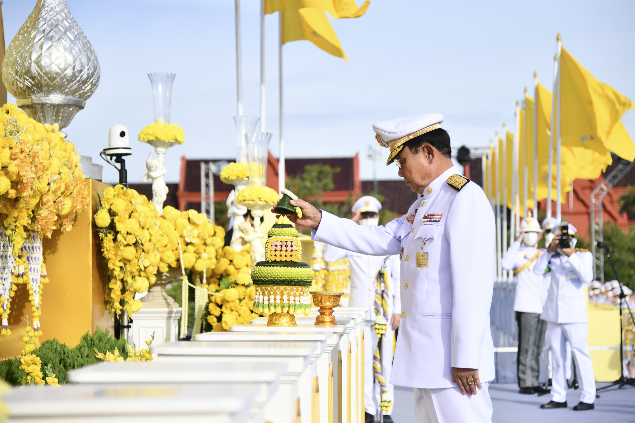 รัฐบาลจัดงานสโมสรสันนิบาตเฉลิมพระเกียรติ พระบาทสมเด็จพระเจ้าอยู่หัว เนื่องในโอกาสเฉลิมพระชนมพรรษา