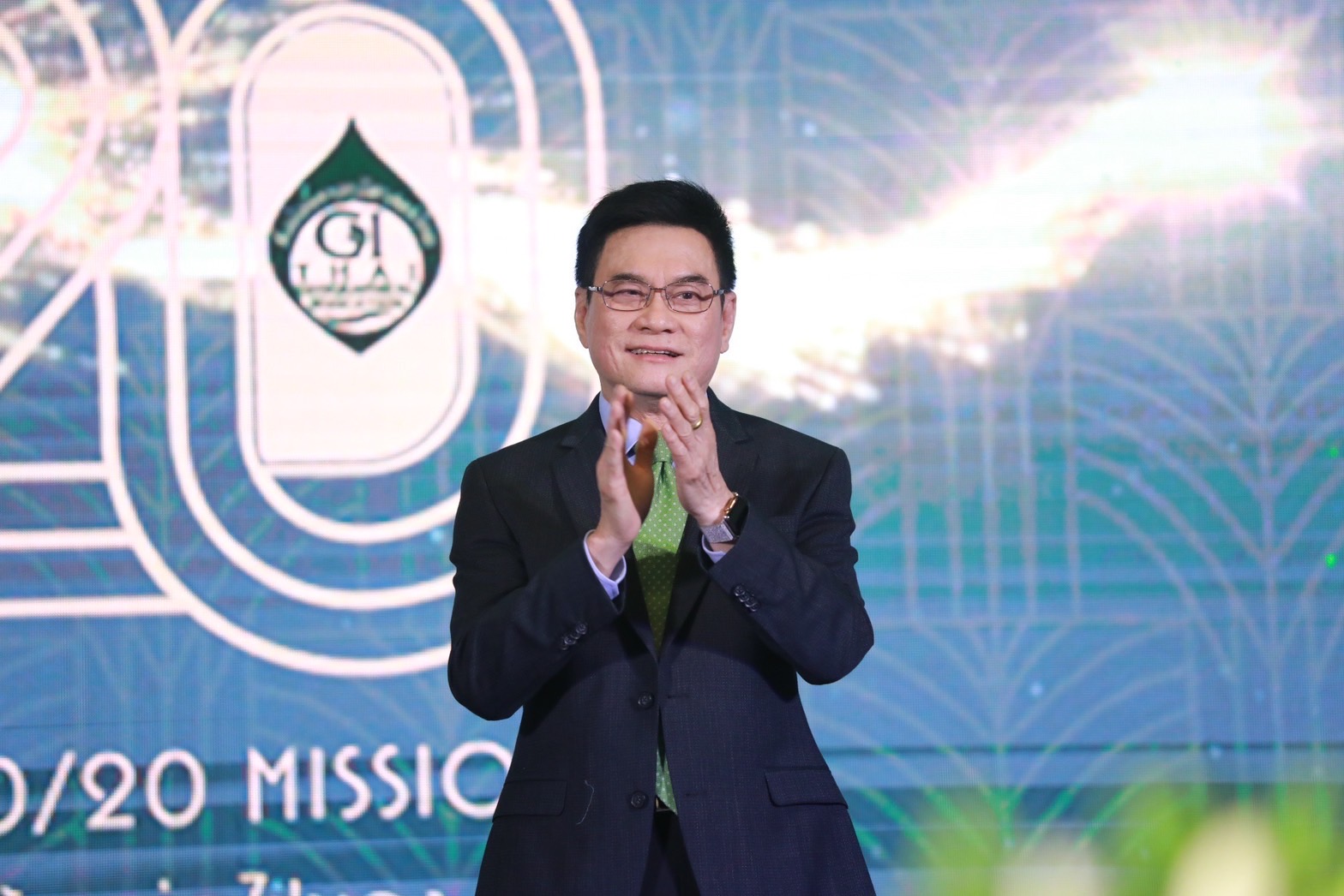 จุรินทร์ ลักษณวิศิษฏ์