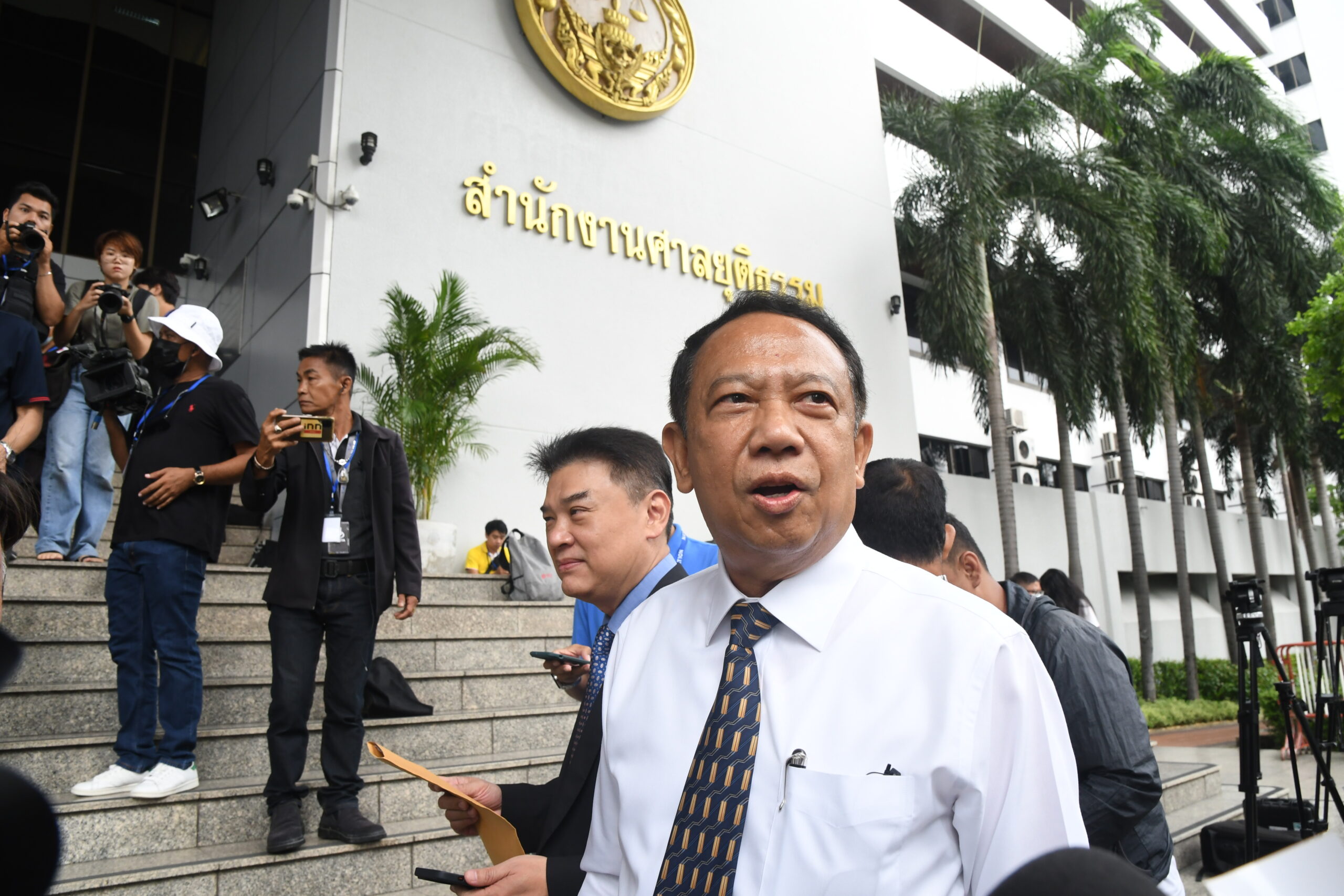 ศาลฎีกา พิพากษาจำคุก “ธาริต เพ็งดิษฐ์” 2 ปี จำเลยอีก 3 คน ศาลยกฟ้อง