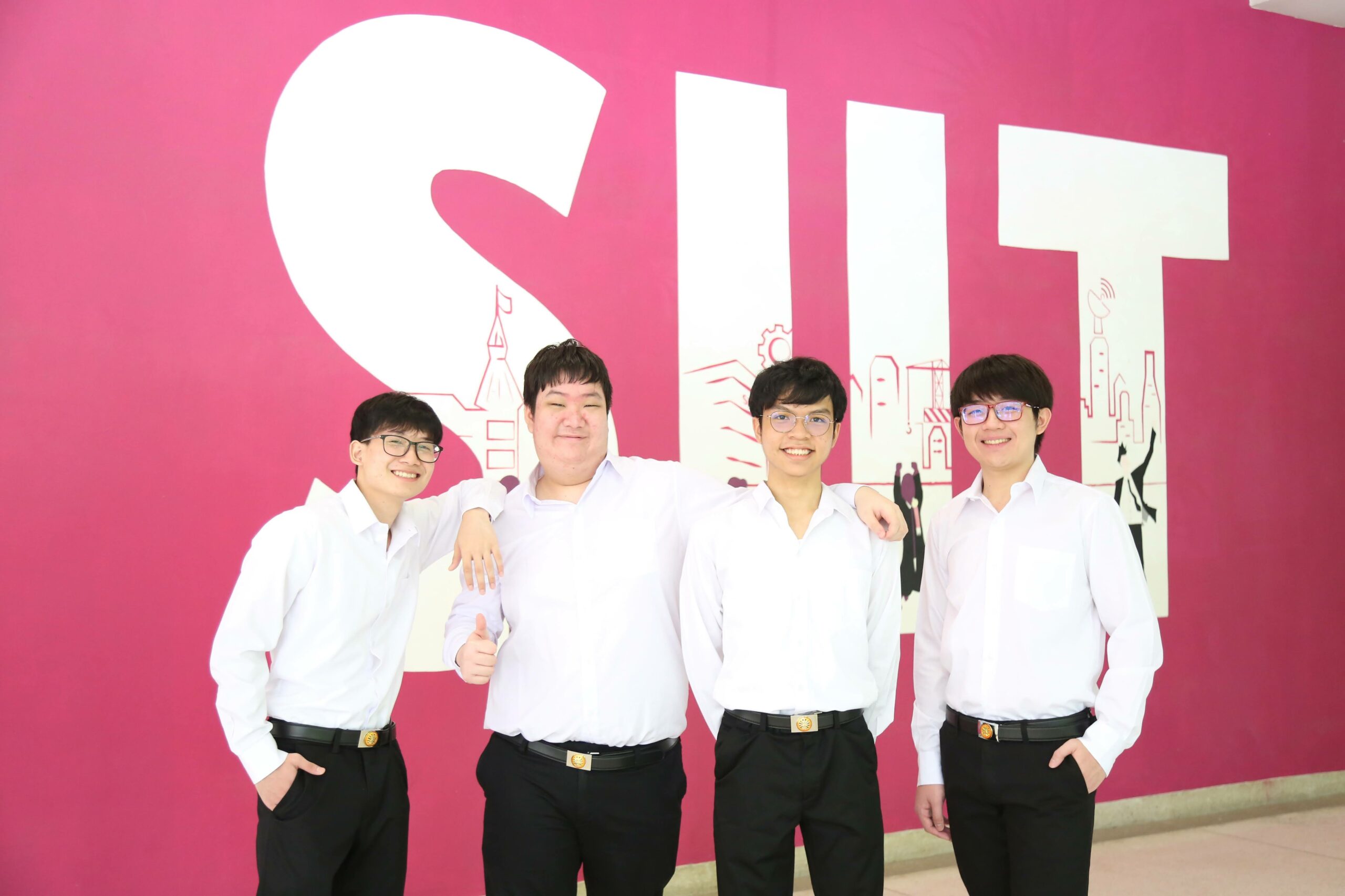 นักศึกษา ม.ธรรมศาสตร์ คว้าแชมป์เขียนโปรแกรมควบคุมหุ่นยนต์ของนาซ่า