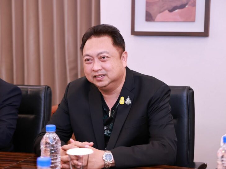 สุชาติ ชมกลิ่น สุชาติ ชมกลิ่น