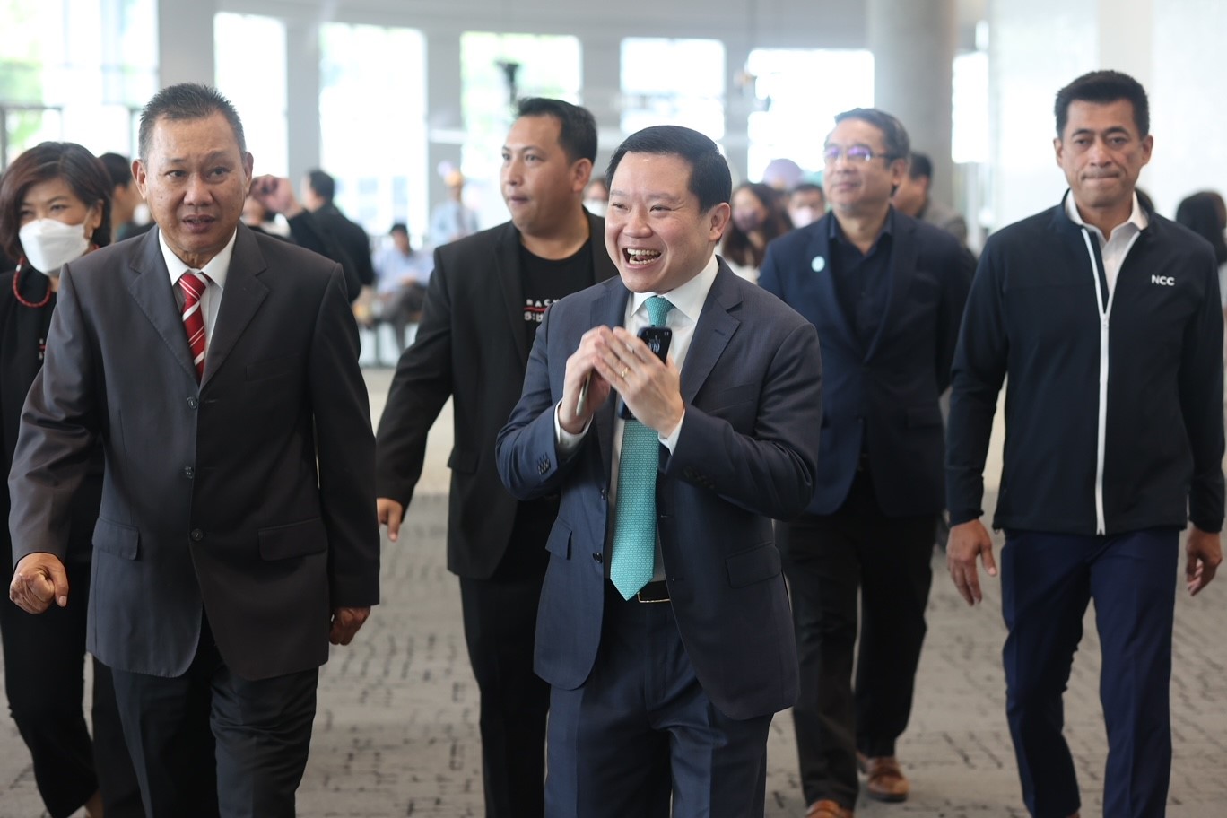 บิ๊กธุรกิจร่วมงาน ESG Game Changer #เปลี่ยนให้ทันโลก คับคั่ง