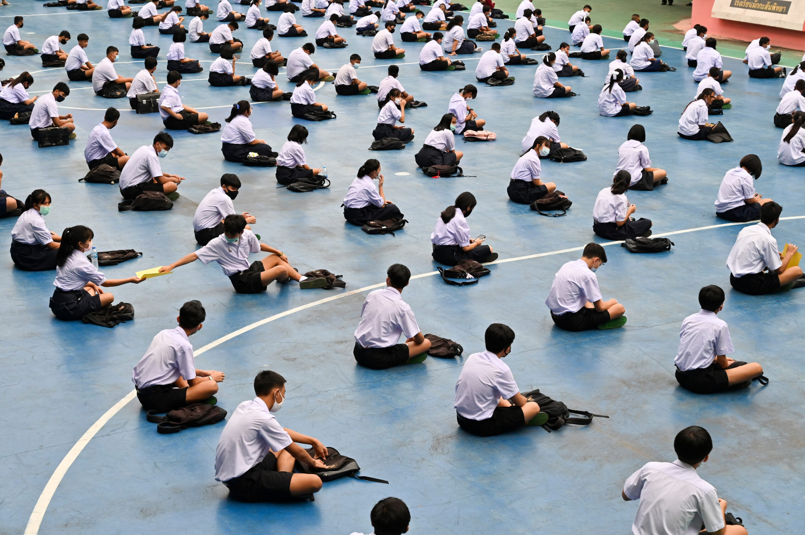 เช็กปฏิทินรับสมัครนักเรียน ม.1-ม.4 ปี 2567 โรงเรียน สพฐ. เริ่ม 9 มี.ค.นี้