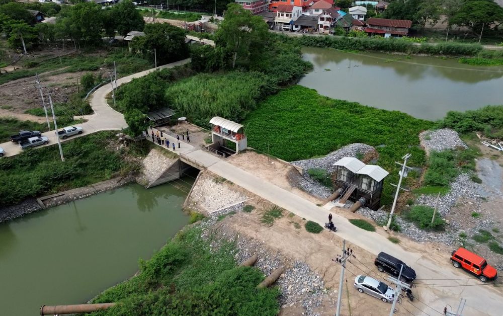 ผู้ว่าฯอยุธยา ตรวจประตูระบายน้ำเจ้าเจ็ด-บ้านเลน เตรียมรับมือฤดูน้ำหลาก