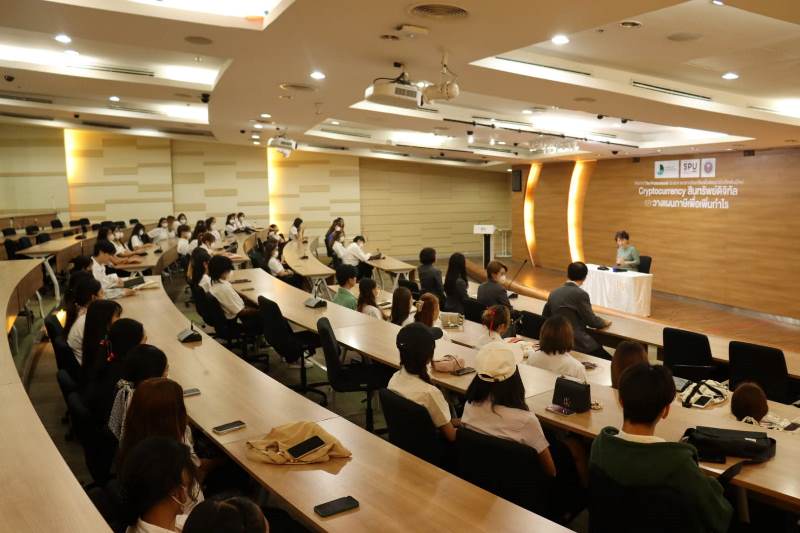 ม.ศรีปทุมส่ง 60 นักศึกษาหลักสูตร 2 ปริญญาบินลัดฟ้าเรียนต่อที่จีน