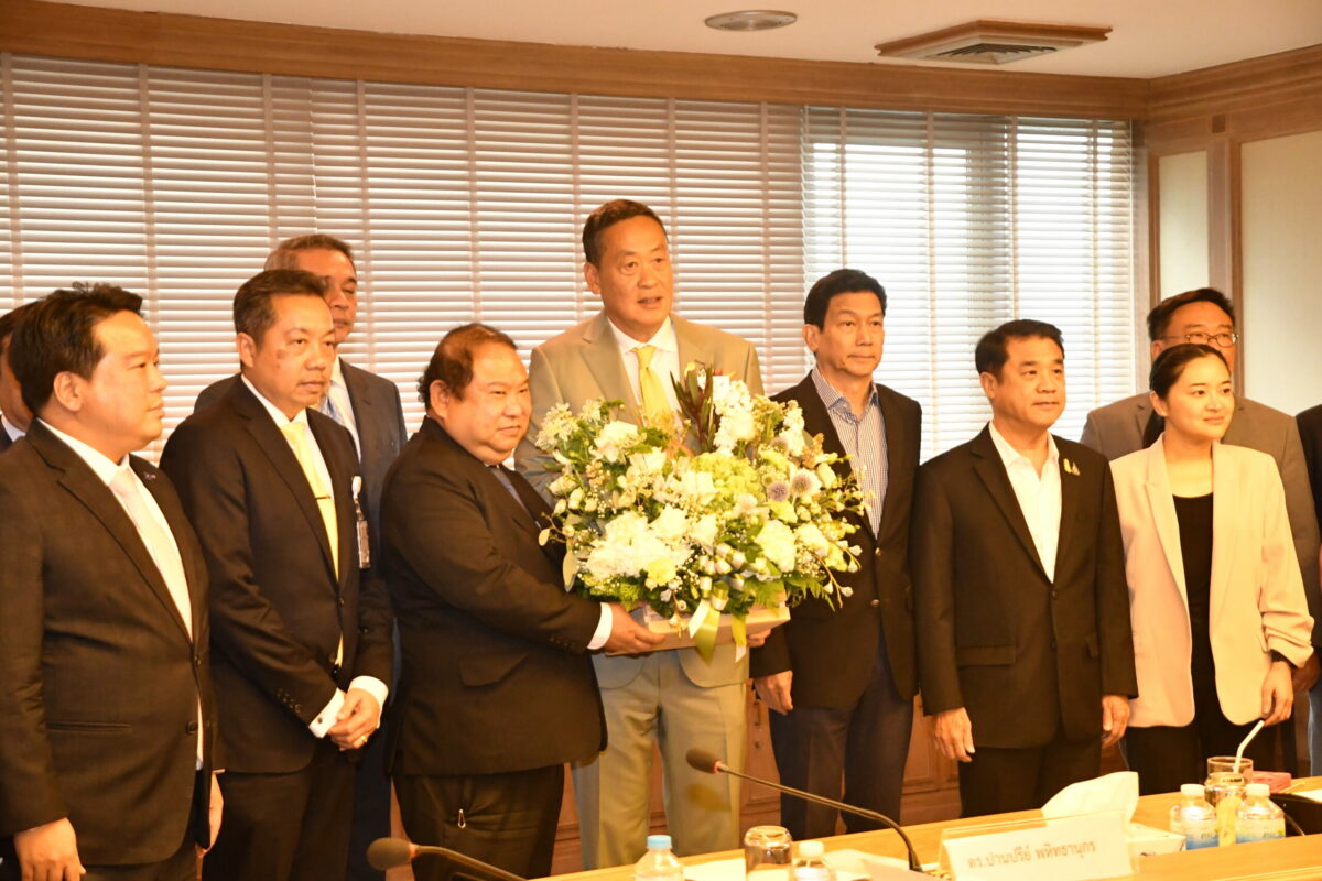เศรษฐาถก 8 แอร์ไลน์ ย้ำท่องเที่ยว ควิกวินเศรษฐกิจ จ่อฟรีวีซ่าจีน-อินเดีย
