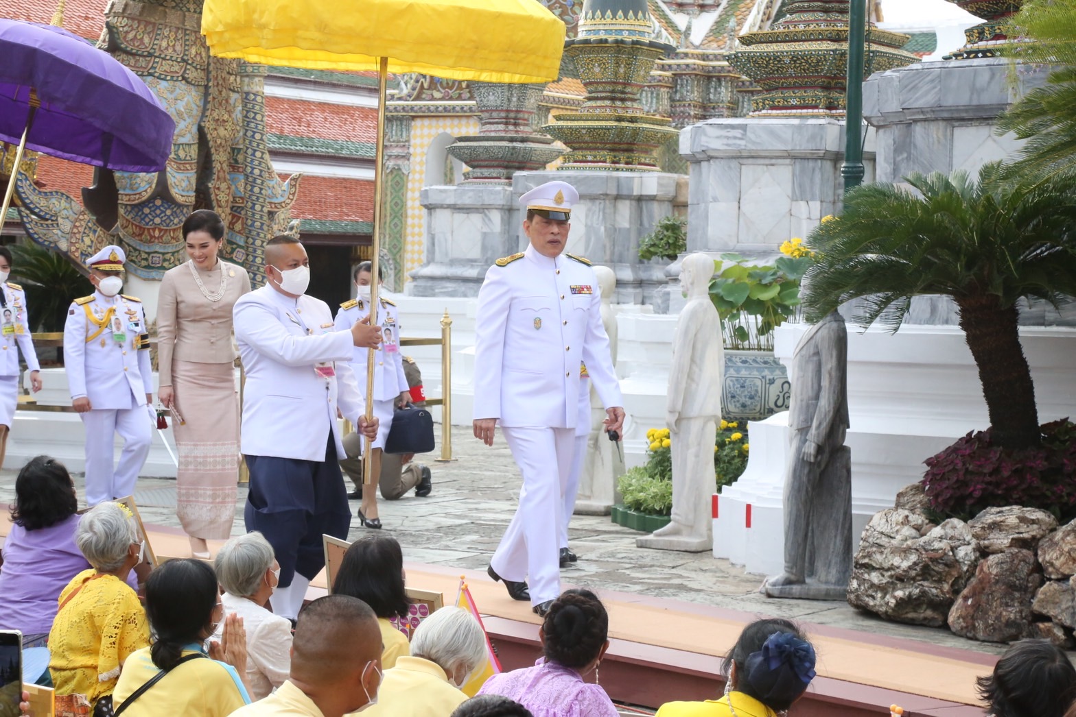 ในหลวง พระราชินี