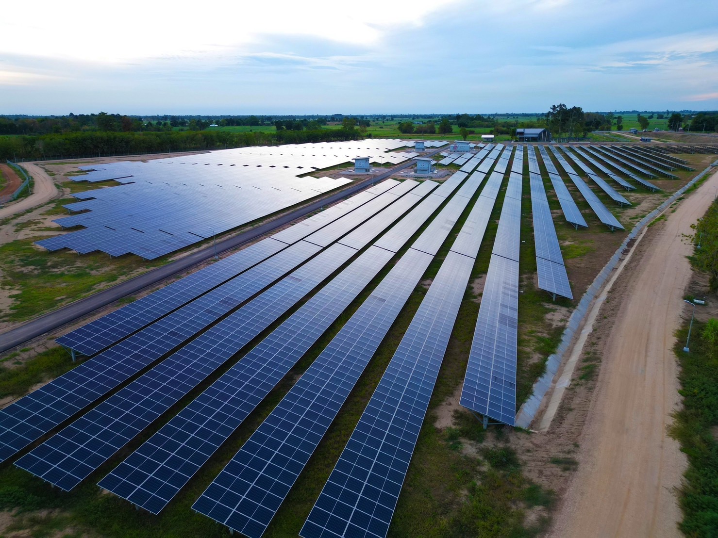 ปตท.สผ. เดินเครื่อง “ลานแสงอรุณ” ผลิตไฟฟ้าจากแสงอาทิตย์สู่ Net Zero