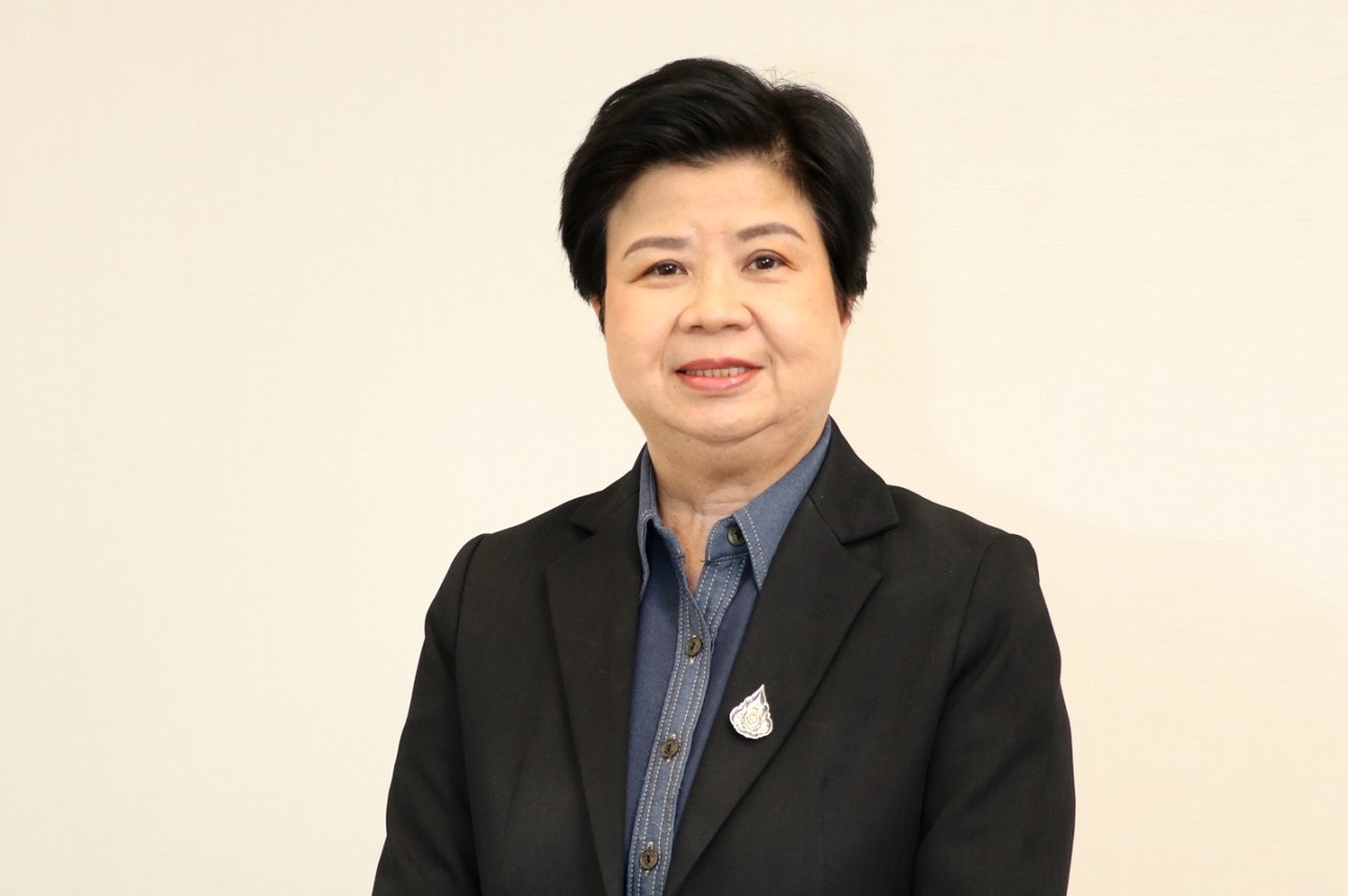 นางสาวนันธิกา ทังสุพานิช