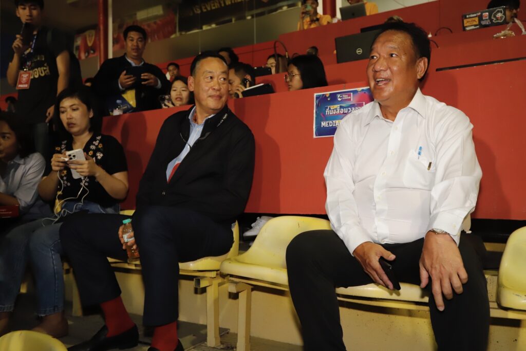 เศรษฐา ทวีสิน กับ กิตติรัตน์ ณ ระนอง