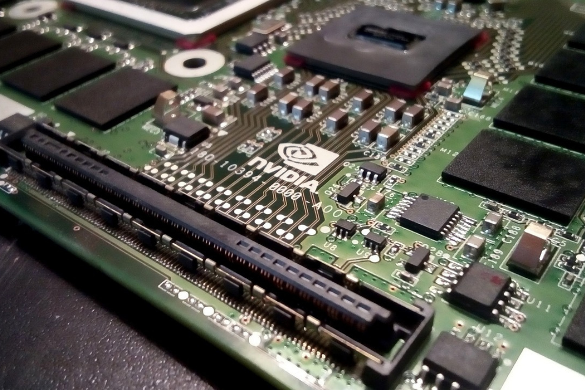 กระแส AI มาแรง ดันหุ้น NVIDIA พุ่ง 7%