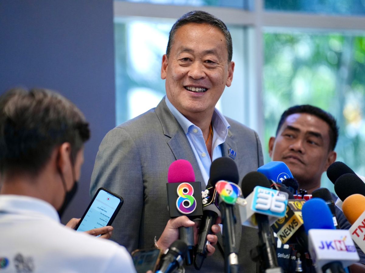 เพื่อไทยนัดแต่งชุดขาว รับพิธี เศรษฐา ทวีสิน ได้เป็นนายกฯ คืนนี้